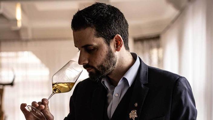 Jean-Baptiste Klein sacré meilleur sommelier 2024 par le Gault ...