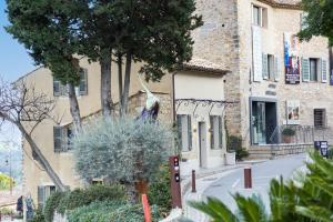 The 10 best villas in <b>Mougins</b>, France | Booking.com